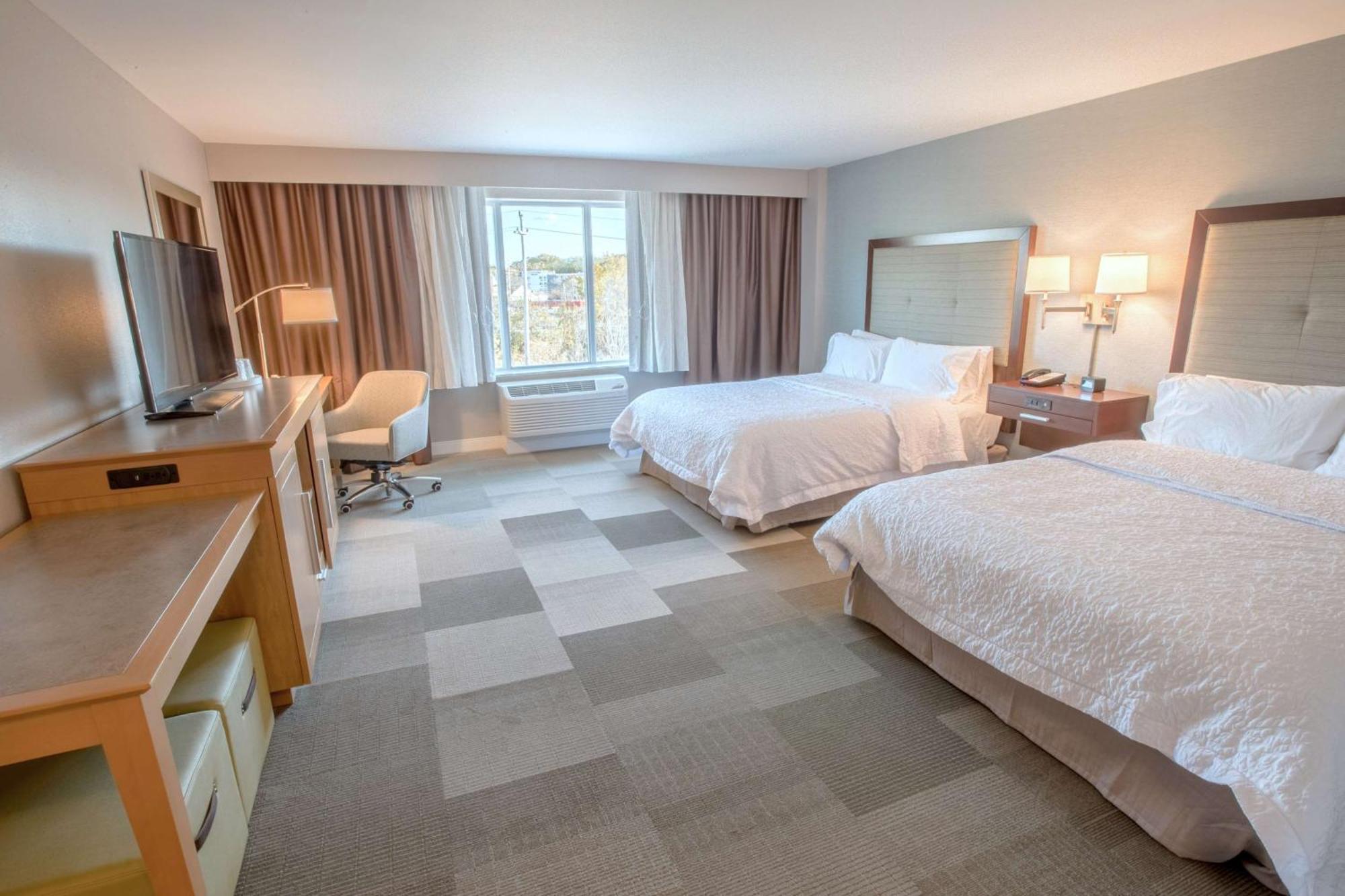 Hampton Inn By Hilton Amesbury, Ma Exterior photo